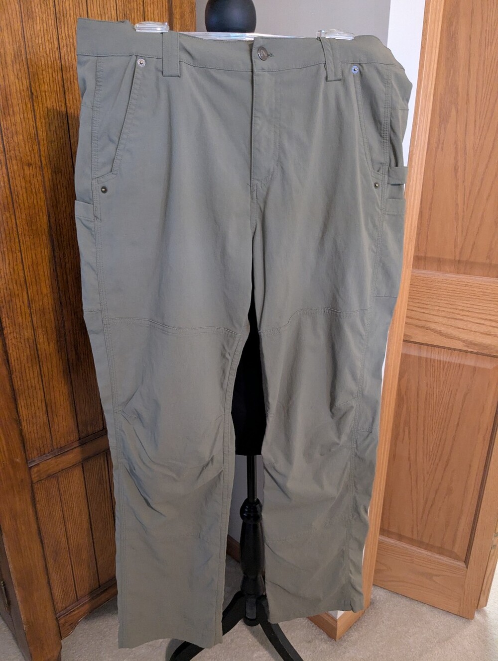 FLYLOW Trailworks Pants, Color Twig, Mns Sz 36, EUC!!